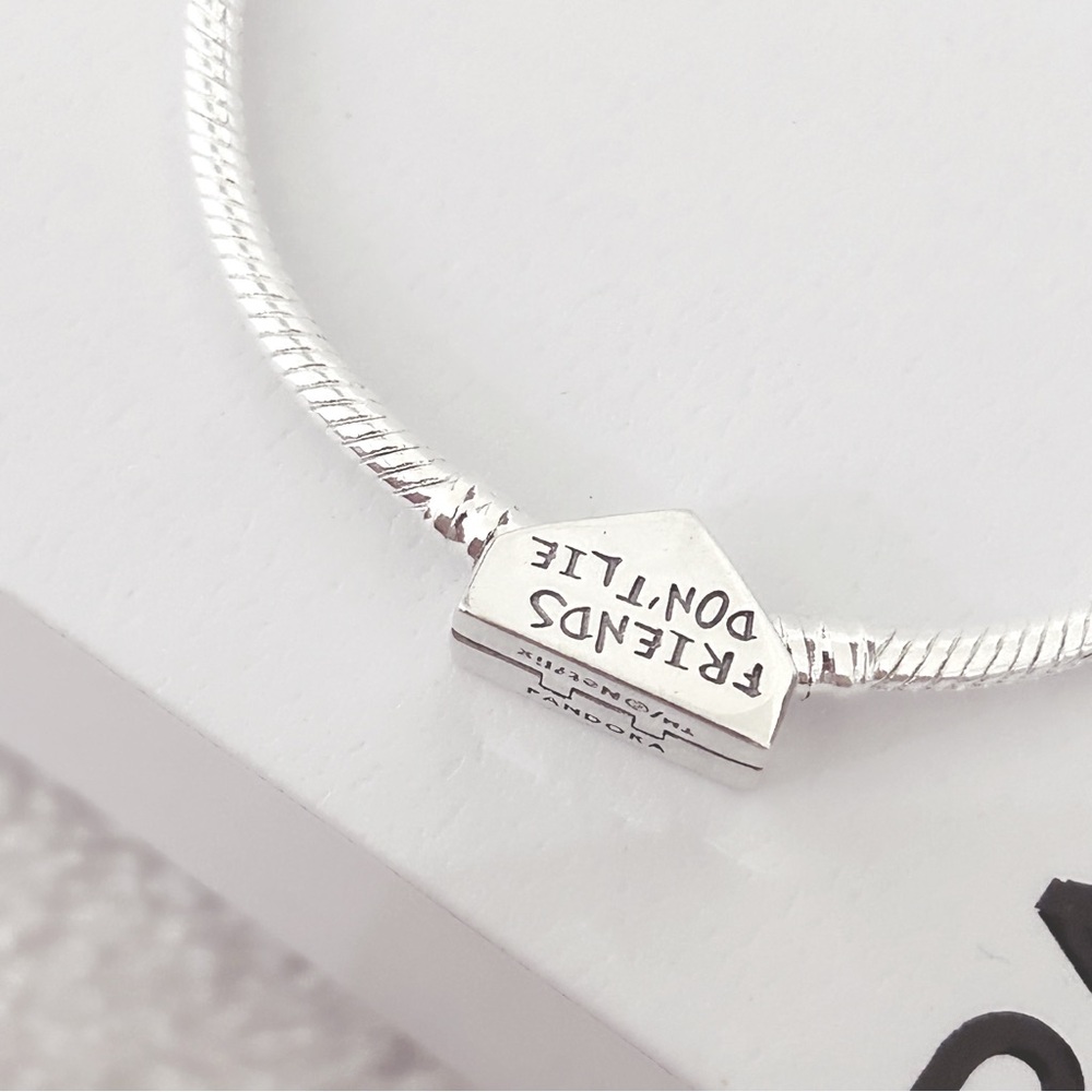 PANDORA MOMENTS Stranger Things Clasp Snake Chain Bracelet (18cm|7.1”) w/box - Picture 7 of 10